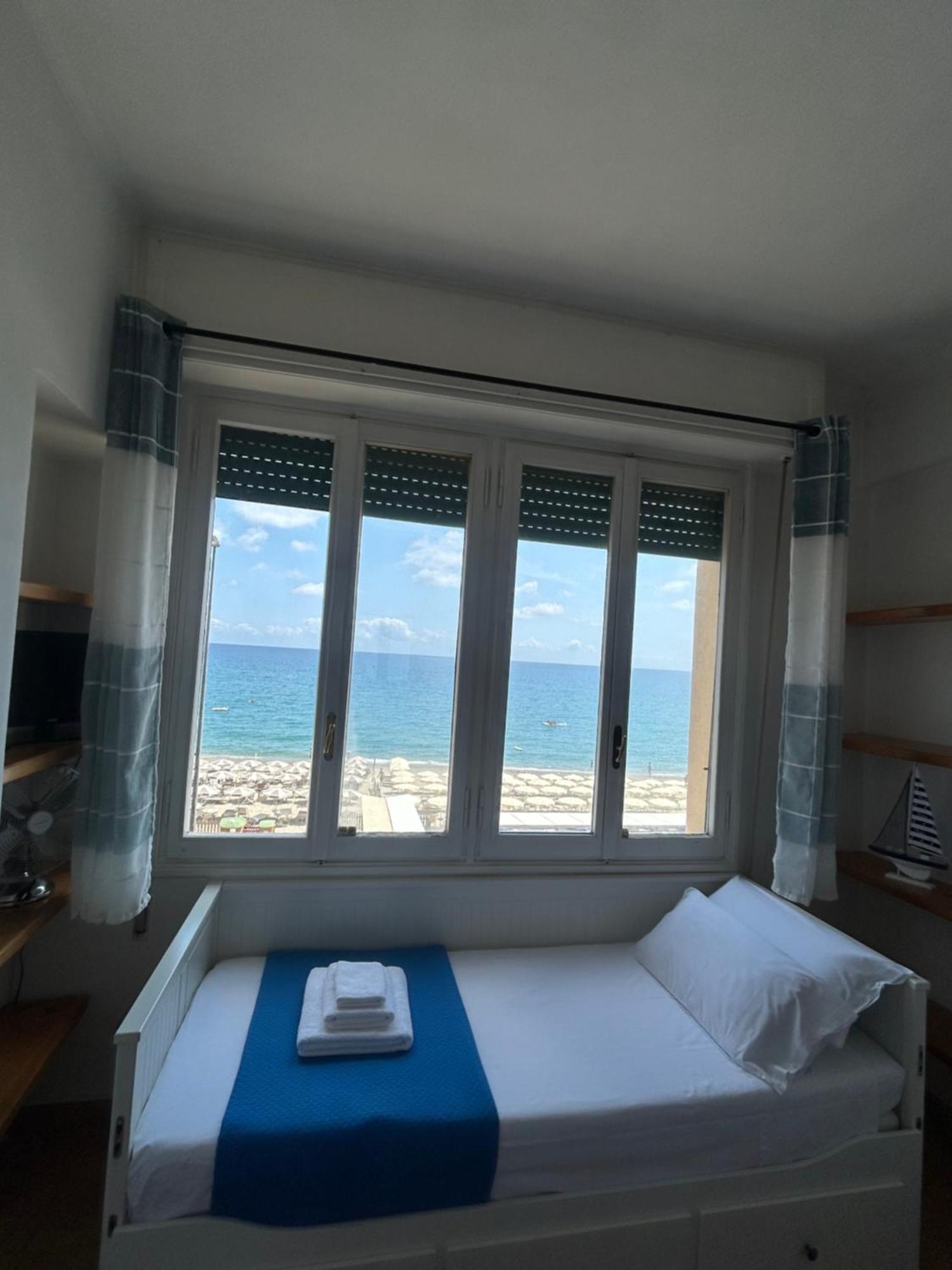 Vista Mare Savona Lejlighed Eksteriør billede
